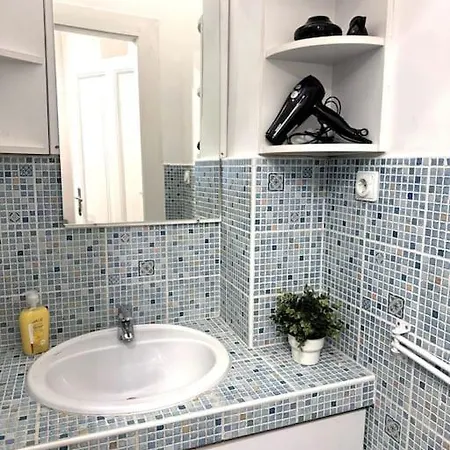 F2 Ultra Danube Loft דירה