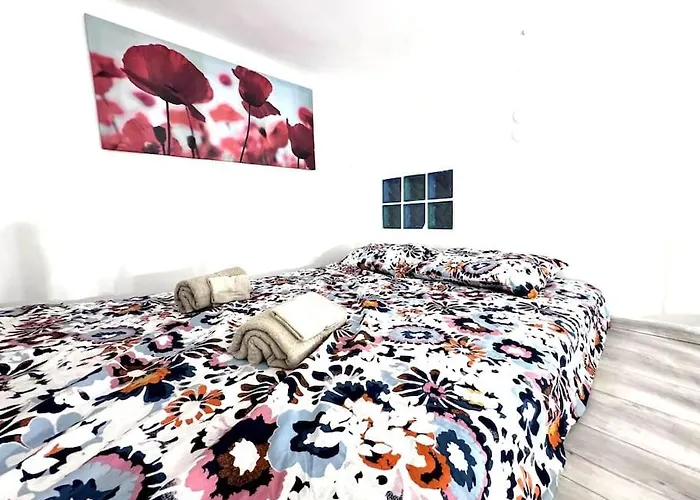 דירה F2 Ultra Danube Loft