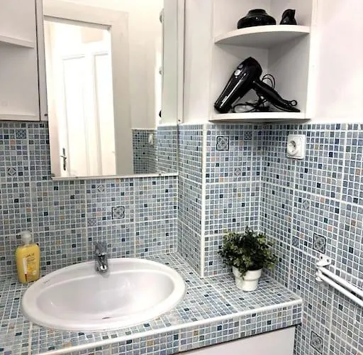 F2 Ultra Danube Loft דירה
